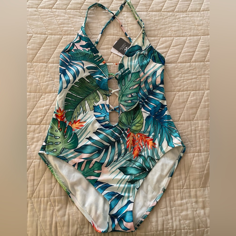 Vince Camuto ladies bathing suit